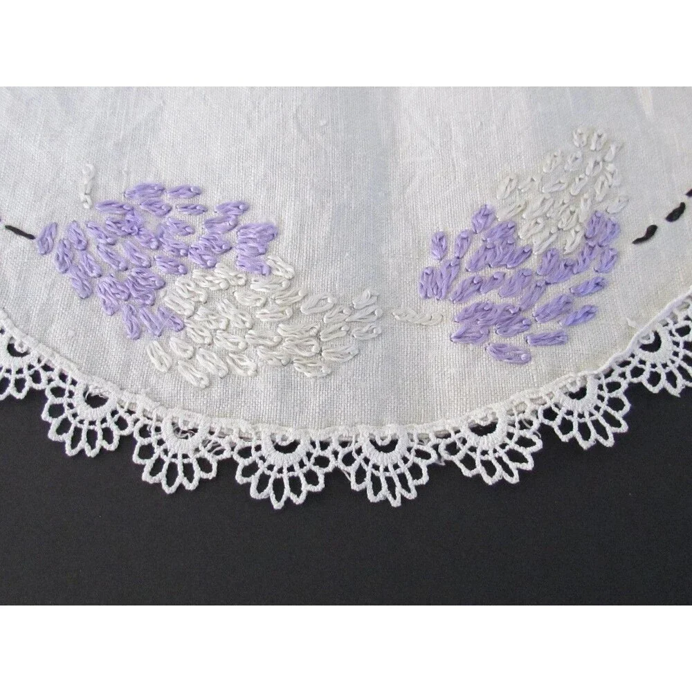 Vintage Butterfly Floral Doily Dresser Scarf Embroidery Set Linen Crochet Edges